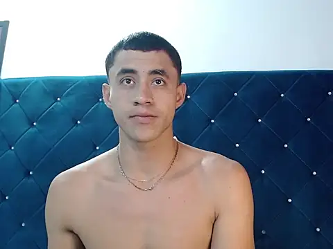 Cris steban1 online show from February 6, 2026, 11:19 pm