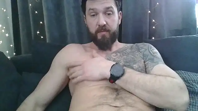 realdilf online show from February 8, 2026, 9:02 am