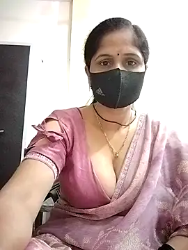 Snapshot of priyancyfun chatting on November 13, 2025, 1:48 am priyancyfun online show from November 13, 2025, 1:48 am