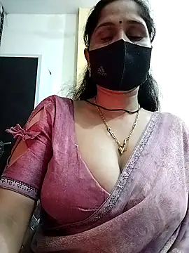 priyancyfun online show from December 15, 2025, 5:06 pm