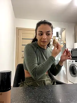 NNNoire online show from October 25, 2025, 8:22 am