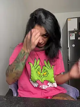 NNNoire online show from December 1, 2025, 1:16 pm