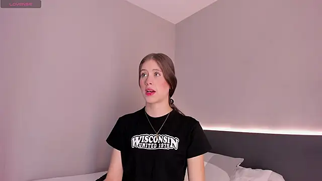 sara  jones gh online show from October 14, 2025, 5:25 pm