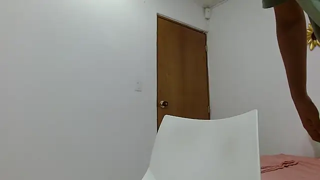 Snapshot of zeus_2025_ chatting on January 10, 2025, 2:13 pm zeus 2025 online show from January 10, 2025, 2:13 pm