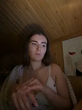 mewKate online show from November 15, 2025, 5:42 pm