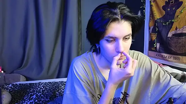 Hyeon Jin online show from February 7, 2025, 3:23 am