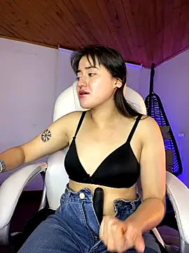 Camila pinkk online show from October 28, 2025, 4:31 pm