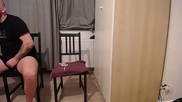 adryanyou46 online show from February 27, 2025, 7:04 pm