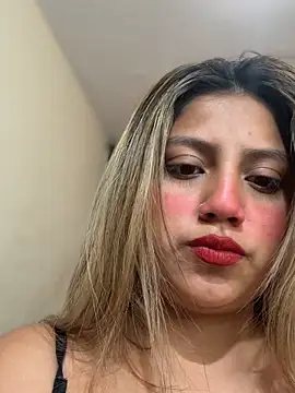 Adrianisx online show from June 4, 2026, 2:39 am