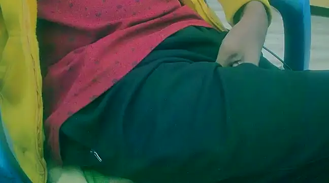 Snapshot of chandni89 chatting on January 21, 2025, 3:43 pm chandni89 online show from January 21, 2025, 3:43 pm