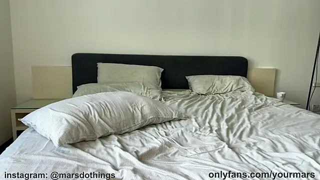 YourMarsLove online show from December 20, 2025, 2:51 am