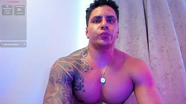 Snapshot of Maximoscott chatting on January 27, 2025, 6:20 pm Maximoscott online show from January 27, 2025, 6:20 pm