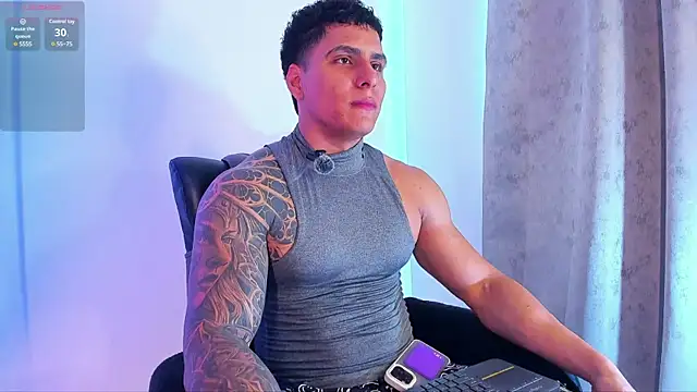 Snapshot of Maximoscott chatting on March 20, 2025, 8:29 pm Maximoscott online show from March 20, 2025, 8:29 pm