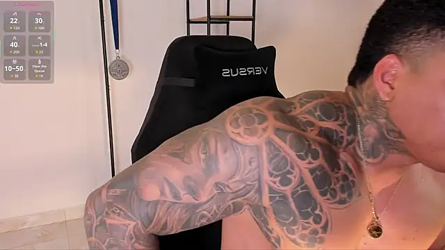 Snapshot of Maximoscott chatting on September 14, 2025, 1:27 am Maximoscott online show from September 14, 2025, 1:27 am