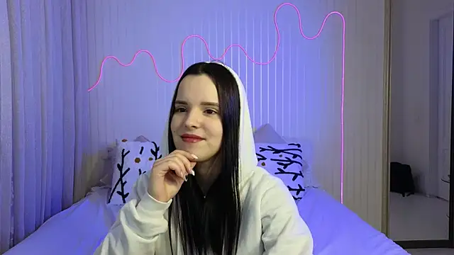 Snapshot of Harleen_Moore chatting on January 24, 2025, 10:11 am Harleen Moore online show from January 24, 2025, 10:11 am