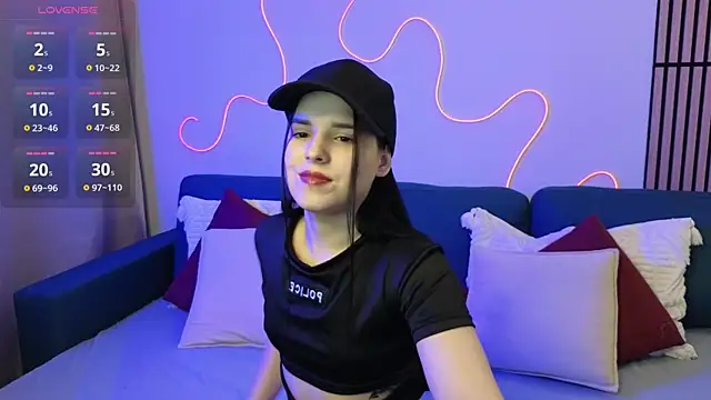 Snapshot of Harleen_Moore chatting on February 14, 2025, 1:29 pm Harleen Moore online show from February 14, 2025, 1:29 pm