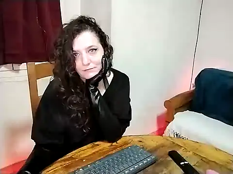 RawMiss online show from February 2, 2025, 6:53 pm