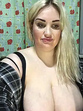 VikiiStoun online show from February 4, 2026, 10:04 pm