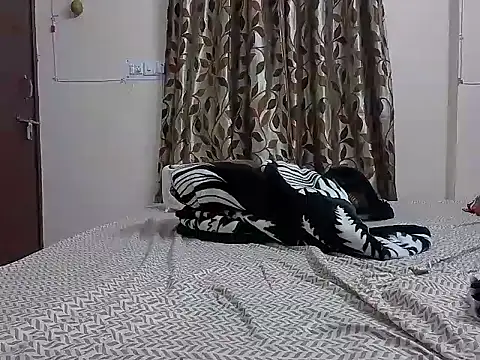 Snapshot of karishma_kappur chatting on February 7, 2025, 4:14 pm karishma kappur online show from February 7, 2025, 4:14 pm