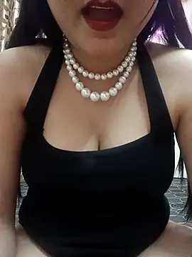 Snapshot of karishma_kappur chatting on February 12, 2025, 4:44 pm karishma kappur online show from February 12, 2025, 4:44 pm