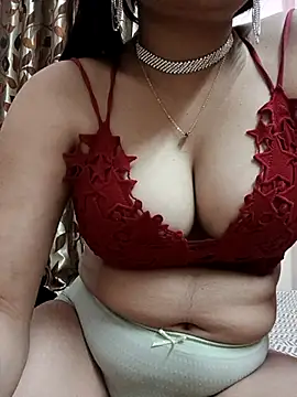Snapshot of karishma_kappur chatting on February 17, 2025, 4:59 pm karishma kappur online show from February 17, 2025, 4:59 pm