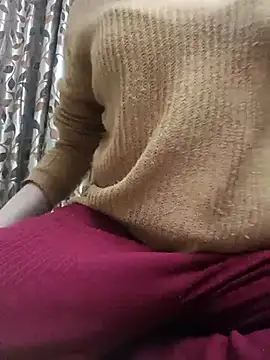 Snapshot of karishma_kappur chatting on February 24, 2025, 3:53 pm karishma kappur online show from February 24, 2025, 3:53 pm