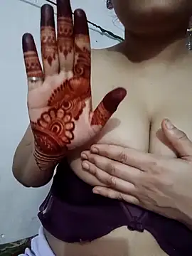Snapshot of karishma_kappur chatting on March 15, 2025, 6:43 pm karishma kappur online show from March 15, 2025, 6:43 pm
