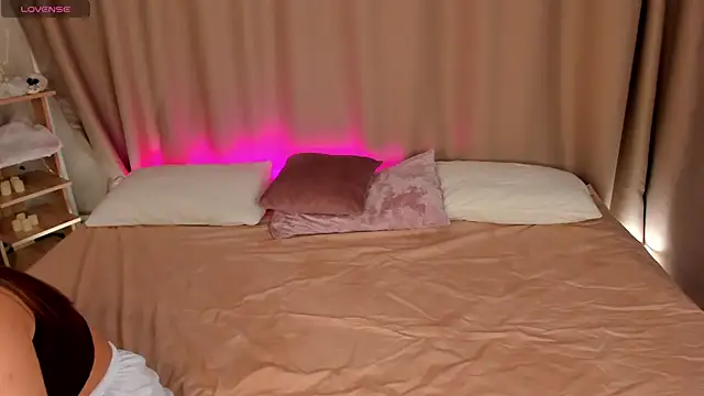 passi lover online show from December 3, 2025, 1:57 am