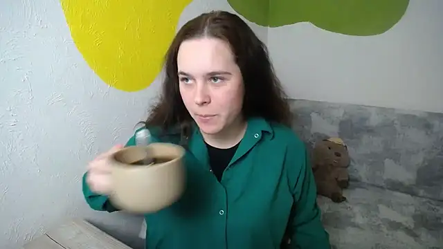 mini girly online show from November 6, 2025, 1:56 pm