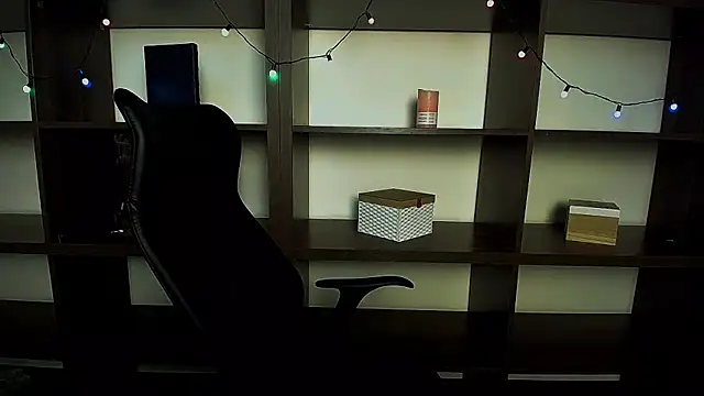 Snapshot of Lexi_Jous chatting on February 10, 2025, 12:50 pm Lexi Jous online show from February 10, 2025, 12:50 pm