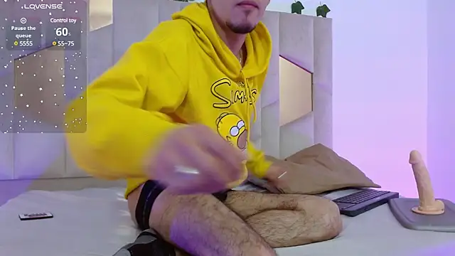 Axel tay online show from February 11, 2025, 5:58 am