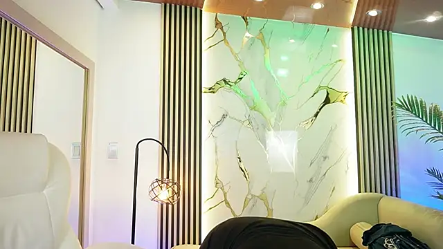 Emma Walkerr  online show from January 10, 2026, 9:16 pm