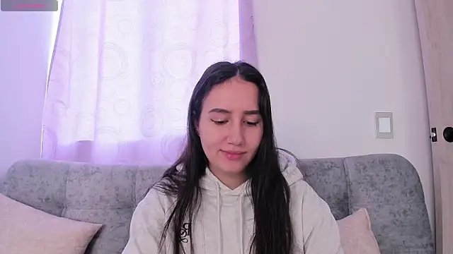 Jullya x online show from December 1, 2025, 2:33 pm