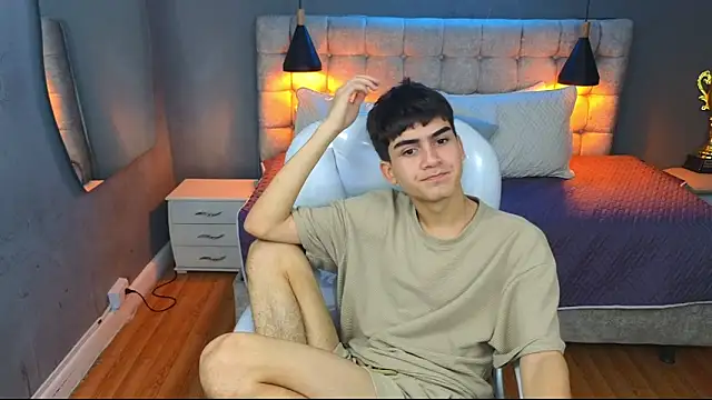 Tommy18   online show from March 6, 2025, 10:09 am