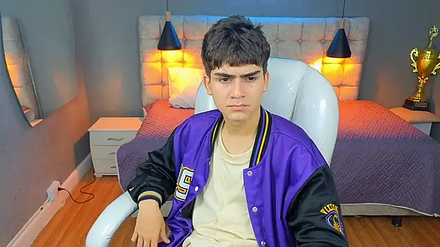 Tommy18   online show from March 14, 2025, 7:15 am