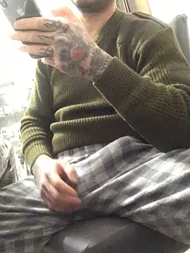 Snapshot of ilmaestoso chatting on January 18, 2025, 12:02 am ilmaestoso online show from January 18, 2025, 12:02 am