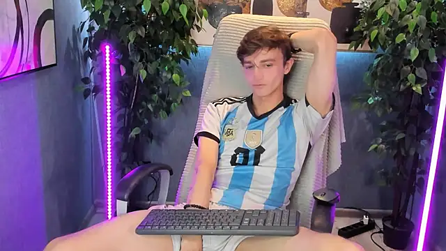 John Weasley online show from October 21, 2025, 12:39 pm