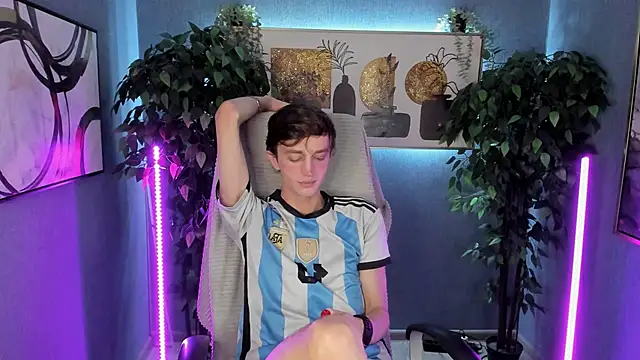 John Weasley online show from November 1, 2025, 2:52 pm