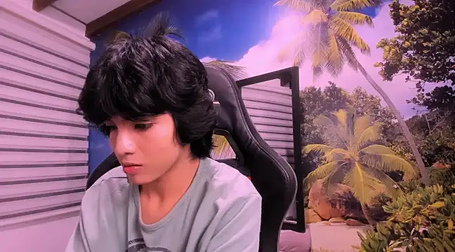 AllanYong18 online show from January 20, 2025, 7:25 am