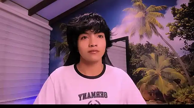 AllanYong18 online show from January 22, 2025, 12:16 am