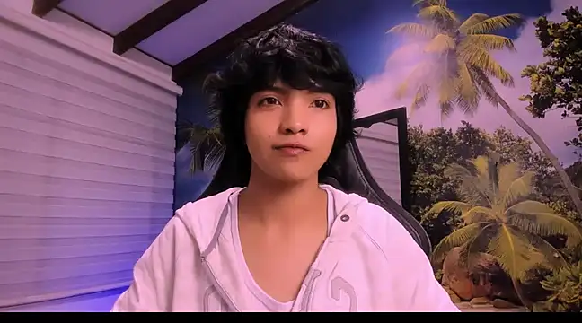 AllanYong18 online show from January 23, 2025, 12:57 am