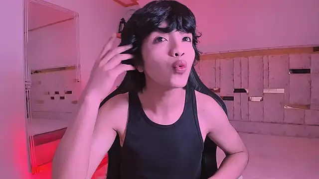 AllanYong18 online show from March 17, 2025, 7:46 am