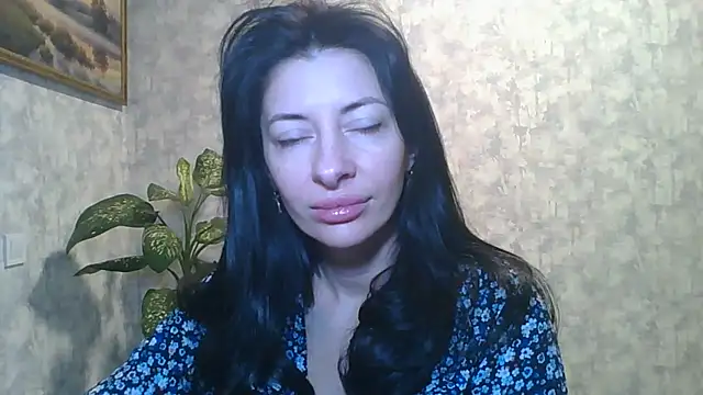LissaBlossom online show from October 11, 2025, 4:44 am