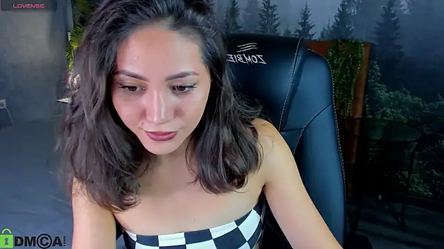 Snapshot of Bellalovesss chatting on September 18, 2025, 7:21 am Bellalovesss online show from September 18, 2025, 7:21 am