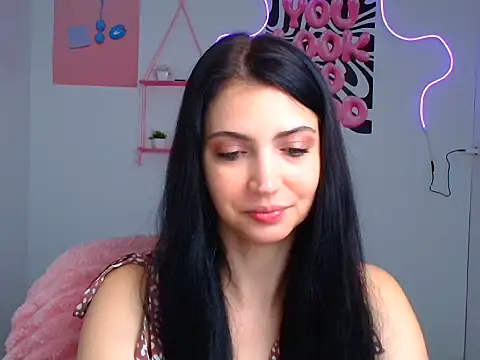 Snapshot of Amalia_amor chatting on October 14, 2025, 5:41 am Amalia amor online show from October 14, 2025, 5:41 am