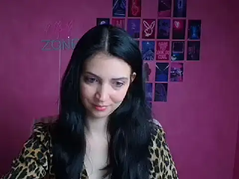 Snapshot of Amalia_amor chatting on November 13, 2025, 6:45 am Amalia amor online show from November 13, 2025, 6:45 am