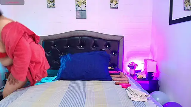 VickyBoobss online show from April 13, 2026, 7:08 pm