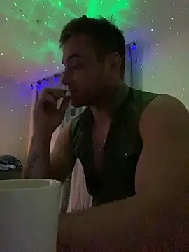 viamen online show from January 11, 2025, 4:14 pm