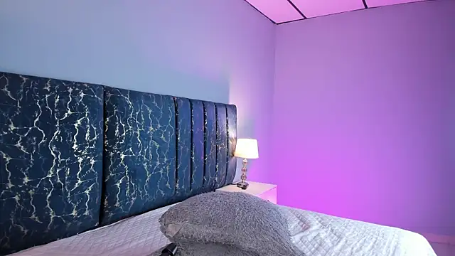 kathy bakerr online show from September 8, 2025, 8:08 pm