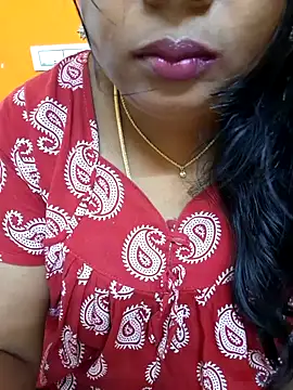 Snapshot of kanikasree chatting on January 18, 2025, 11:43 am kanikasree online show from January 18, 2025, 11:43 am
